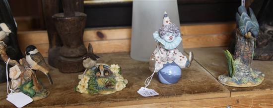 3 Border Fine Art models of birds & a Lladro clown